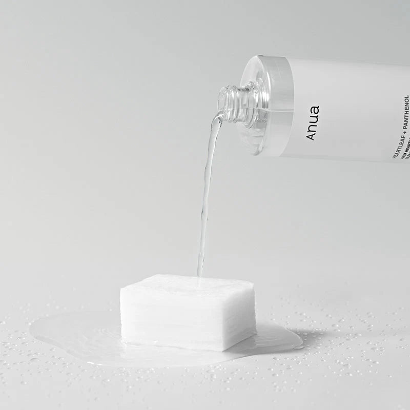 Anua Heartleaf Low pH Cleansing Water β Professional-grade Korean skincare for pH-balanced cleansing and redness relief, shop at Atelier De Glow UAE.