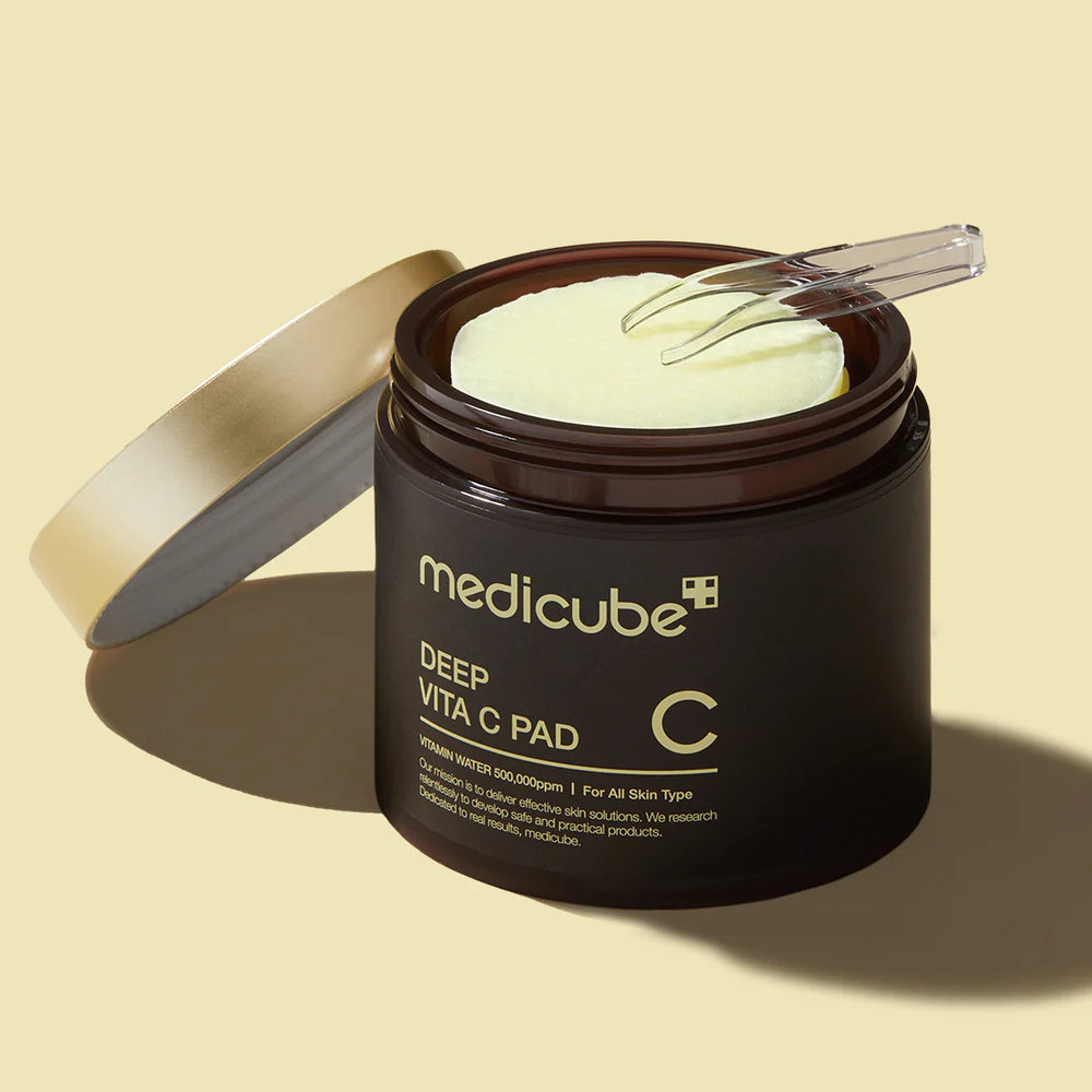 medicube Vitamin C Pads for treating melasma and dark spots caused by the Dubai sun β Potent Korean antioxidant skincare with fast UAE delivery.