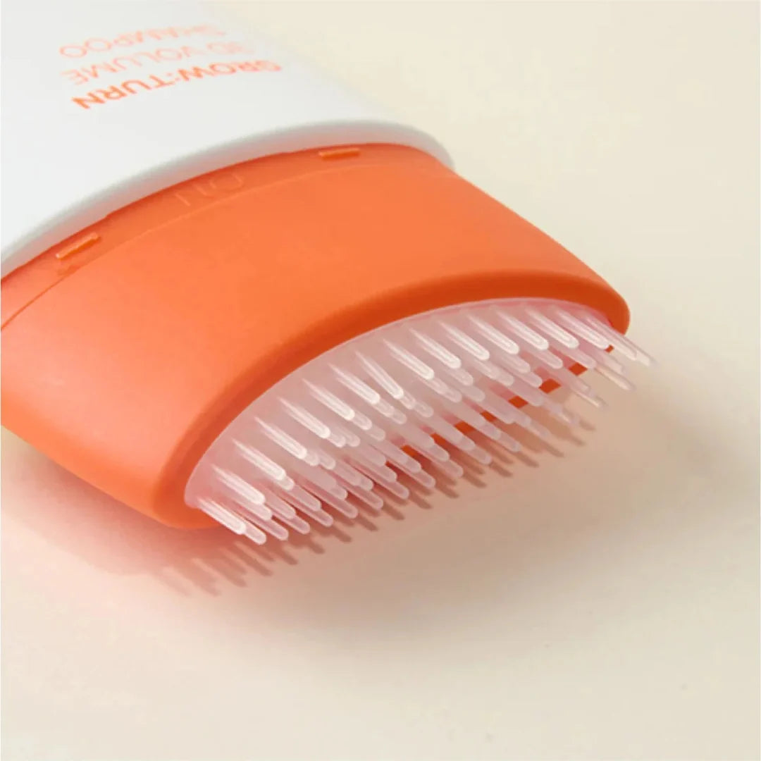 lilyeve Grow Turn Exosome 3D Volume Brush Shampoo designed to revitalize flat, limp hair, soothe sensitive scalps, and add 3D volume available at Atelier De Glow UAE.
