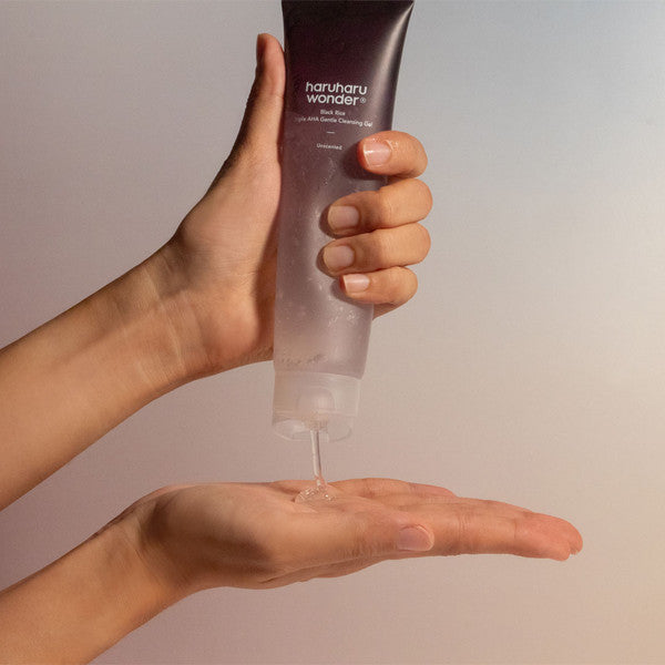 Haruharu Wonder Black Rice Triple AHA Gentle Cleansing Gel | Atelier De Glow UAE