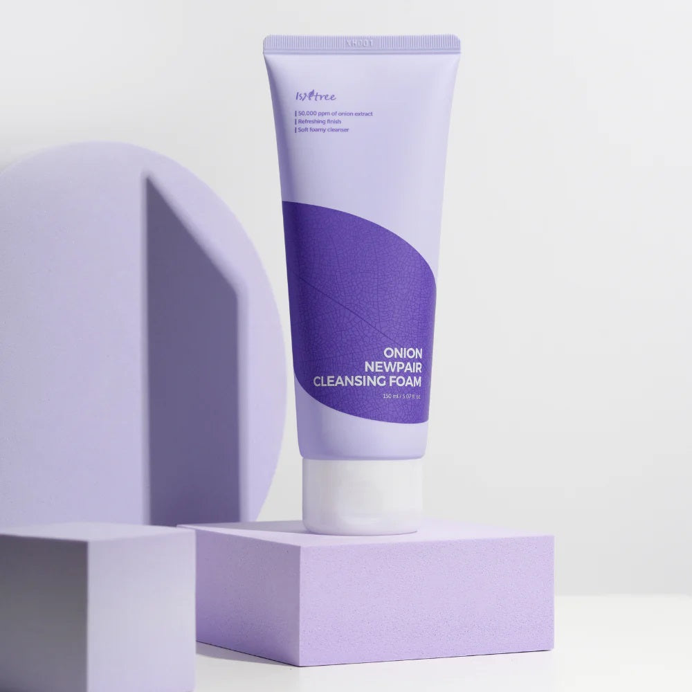 Isntree cleanser for acne-prone skin, blemish prevention, and dark spots – Non-drying "Pore-Clarifying" wash from Atelier De Glow UAE.