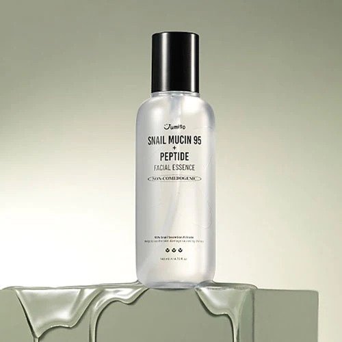 Jumiso snail essence for deep expression lines, acne scar tissue, and a damaged barrier β Anti-aging "5-Peptide" fluid from Atelier De Glow UAE.