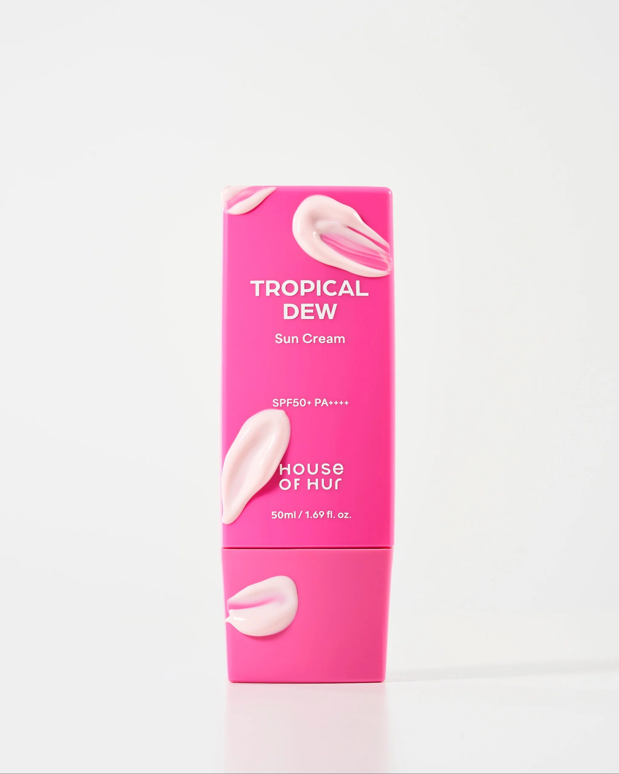 House of Hur sunscreen for dry skin, white-cast prevention, and sun protection – Moisturizing "Tropical Dew" sun cream from Atelier De Glow UAE.