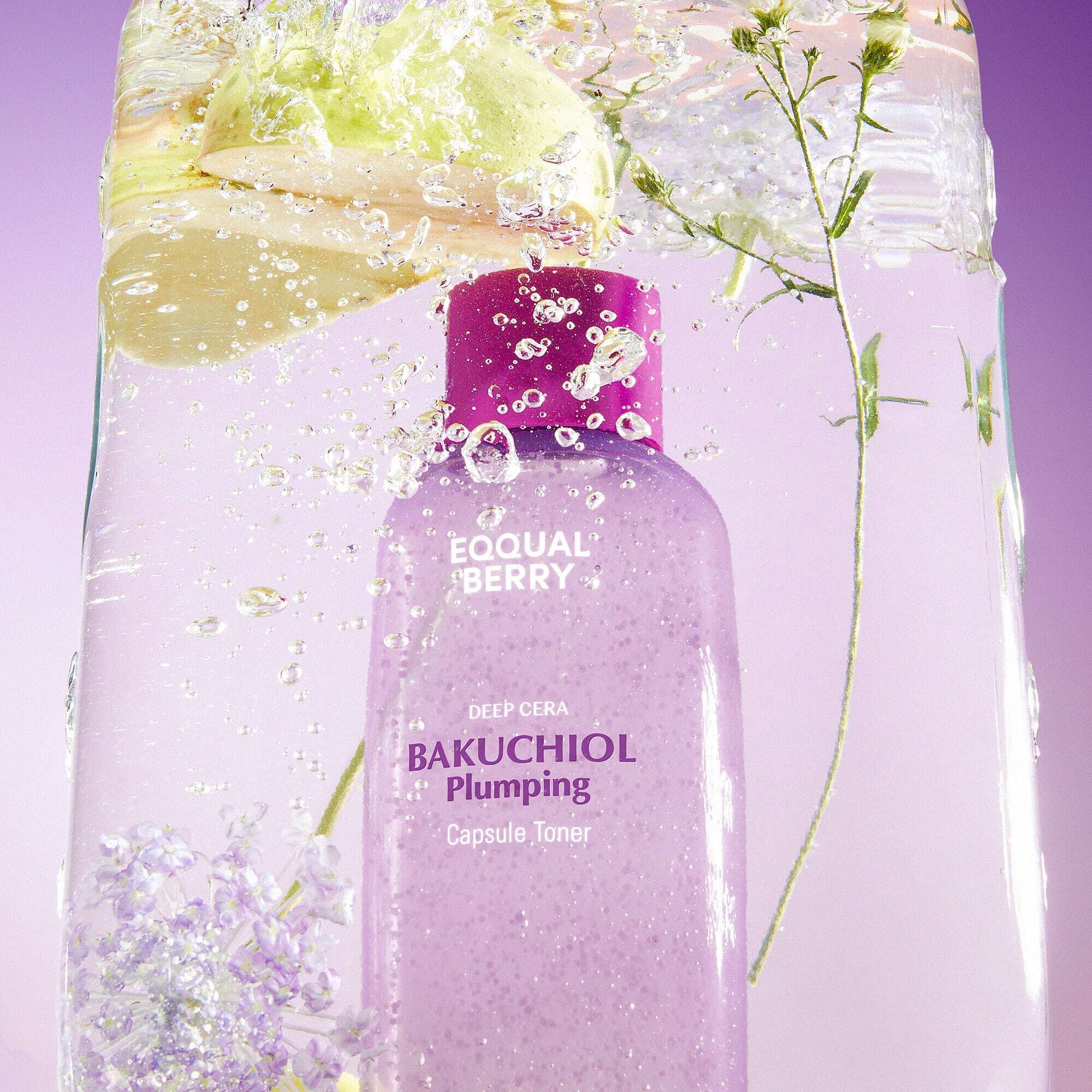 Unique capsule-infused liquid texture of EQQUALBERRY Plumping Toner – Refreshing, burst-on-contact Korean toner for bouncy skin at Atelier De Glow UAE.
