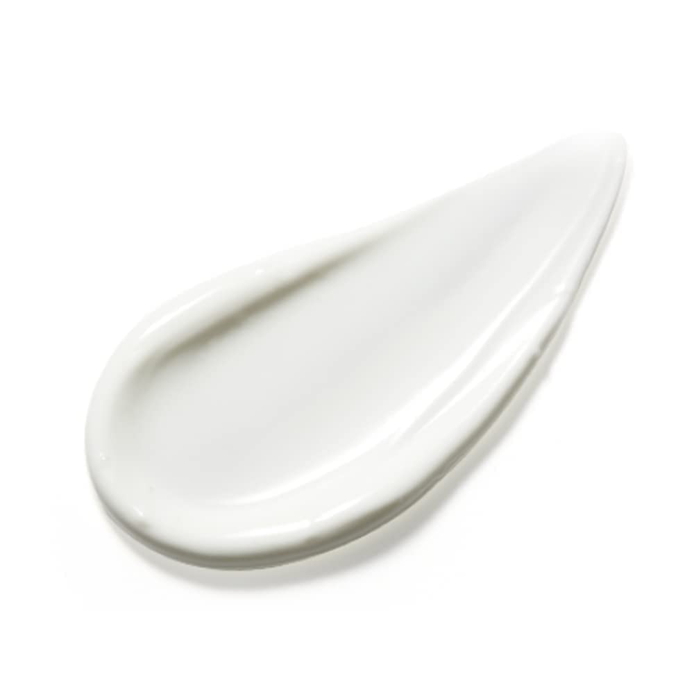 Weightless, watery, and completely translucent gel texture of Missha Aqua Sunblock absorbing instantly without a white cast at Atelier De Glow UAE.