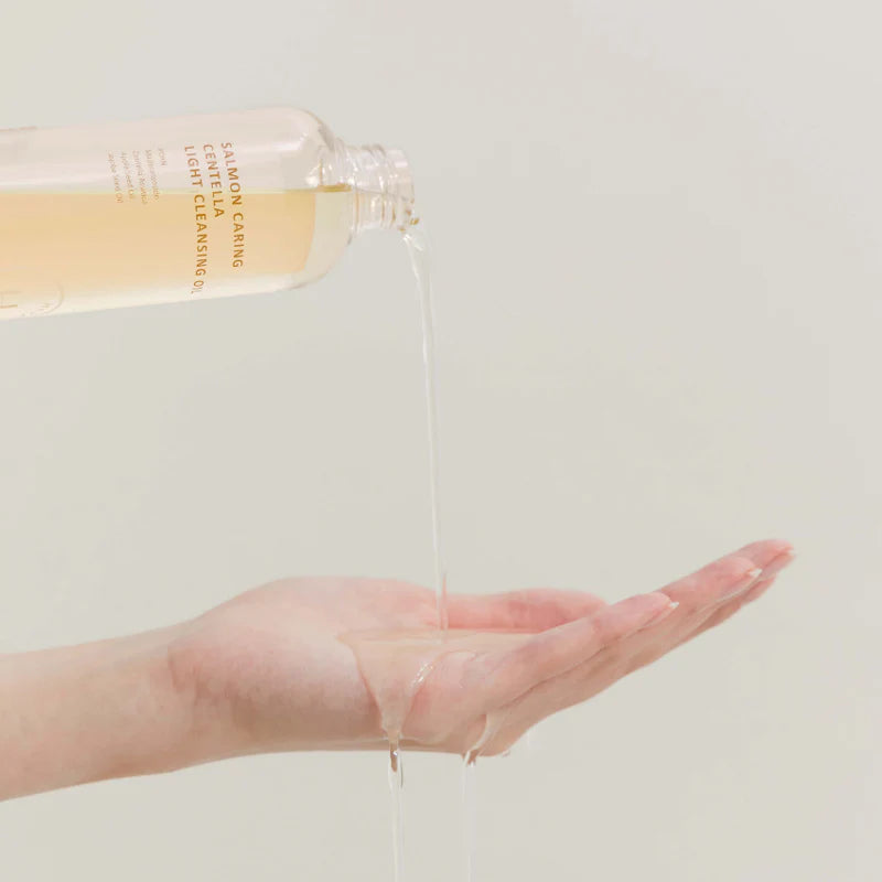 HEVEBLUE Salmon Caring Centella Light Cleansing Oil | Atelier De Glow UAE