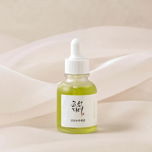 Watery, non-greasy texture of Beauty of Joseon Green Tea Serum – Fast-absorbing Korean skincare for "Glass Skin" clarity at Atelier De Glow UAE.