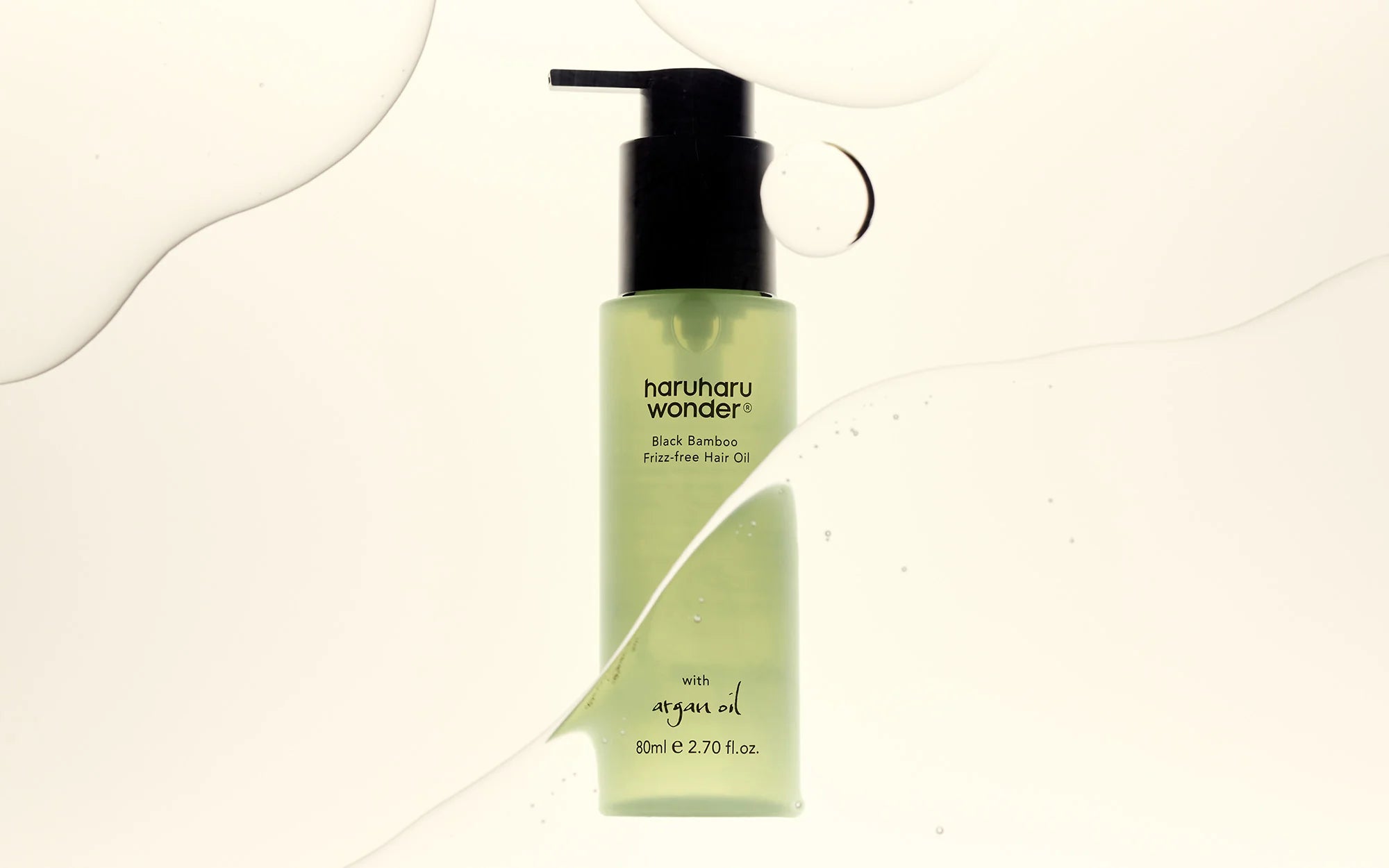 Haruharu Wonder Black Bamboo – Professional-grade "Frizz Eraser" for achieving a smooth, high-gloss "Glass Hair" look, shop at Atelier De Glow UAE.