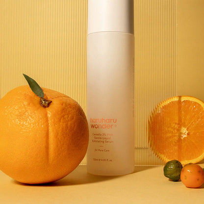 Watery, fast-absorbing texture of Haruharu Wonder Centella PHA Serum – Lightweight, non-sticky exfoliating liquid for daily use at Atelier De Glow UAE.