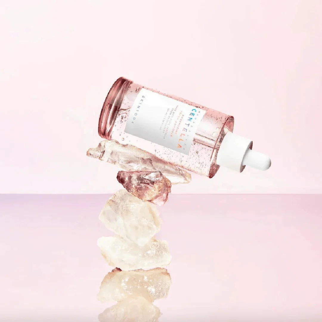 SKIN1004 Madagascar Centella Poremizing Fresh Ampoule for deep pore cleansing, sebum control, and calming irritated skin, available for purchase at Atelier De Glow UAE.