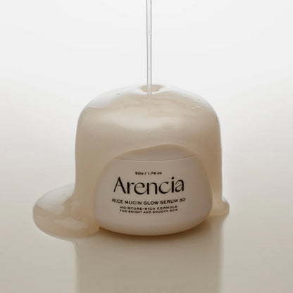 Bouncy, honey-like texture of Arencia Rice Mucin Serum 30 – Fast-absorbing Korean skincare for a dewy "Glass Skin" look at Atelier De Glow UAE.