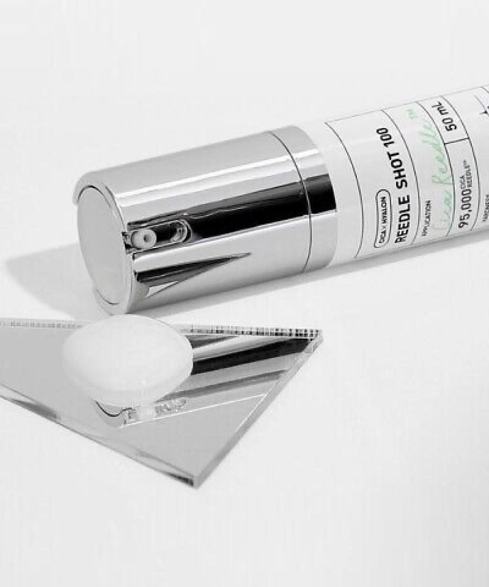 Lightweight, fast-absorbing, and innovative micro-needle serum by VT Cosmetics that smooths, plumps, and refines your skin barrier at Atelier De Glow UAE.