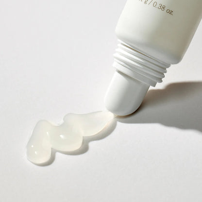 Rich, melting buttery texture of mixsoon Bean Lip Mask – Smooth, non-sticky glossy film protecting delicate lip skin at Atelier De Glow UAE.