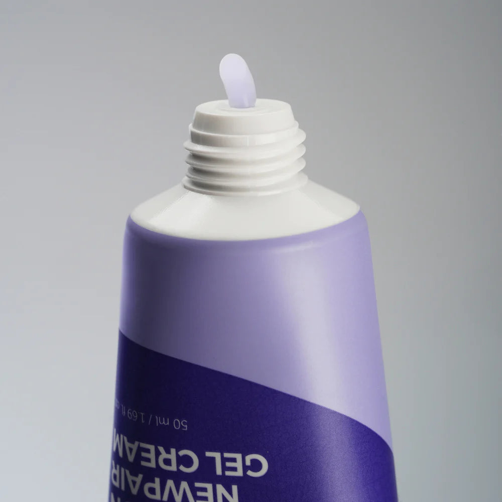 Isntree Onion Newpair Gel Cream | Atelier De Glow UAE