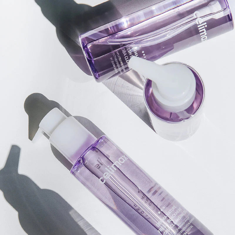 Lightweight, non-greasy texture of celimax Jojoba Cleansing Oil – Emulsifying Korean skincare for deep pore cleaning at Atelier De Glow UAE.