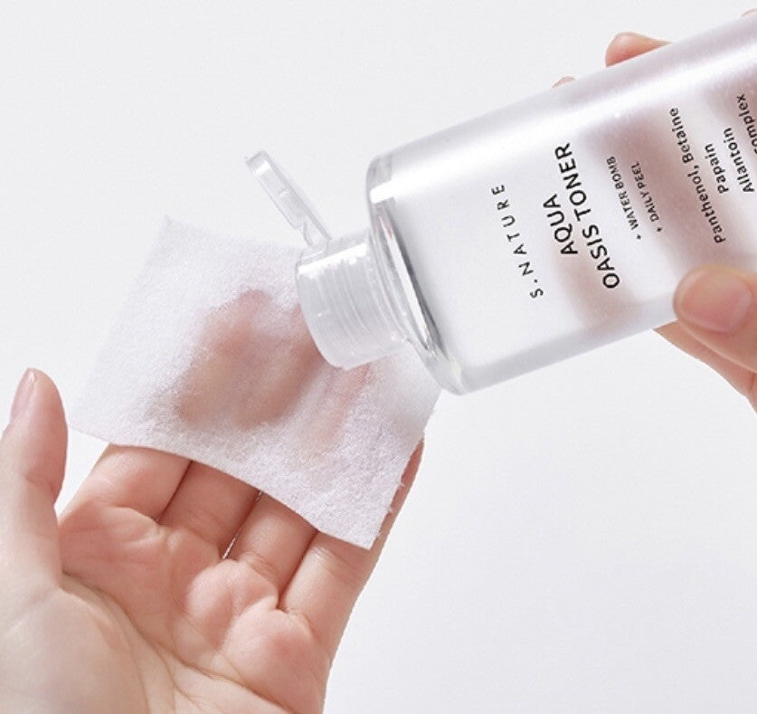 Water-light texture of S.NATURE Aqua Oasis Toner - Non-sticky 8-layer hyaluronic acid - Atelier De Glow UAE