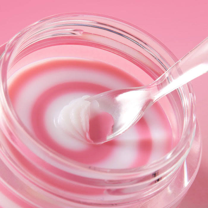 Medicube PDRN Lip Balm for severe bleeding vertical lip splits, deflated volume loss, white dry flakes, and dull chapped borders – Volumizing mask from Atelier De Glow UAE.