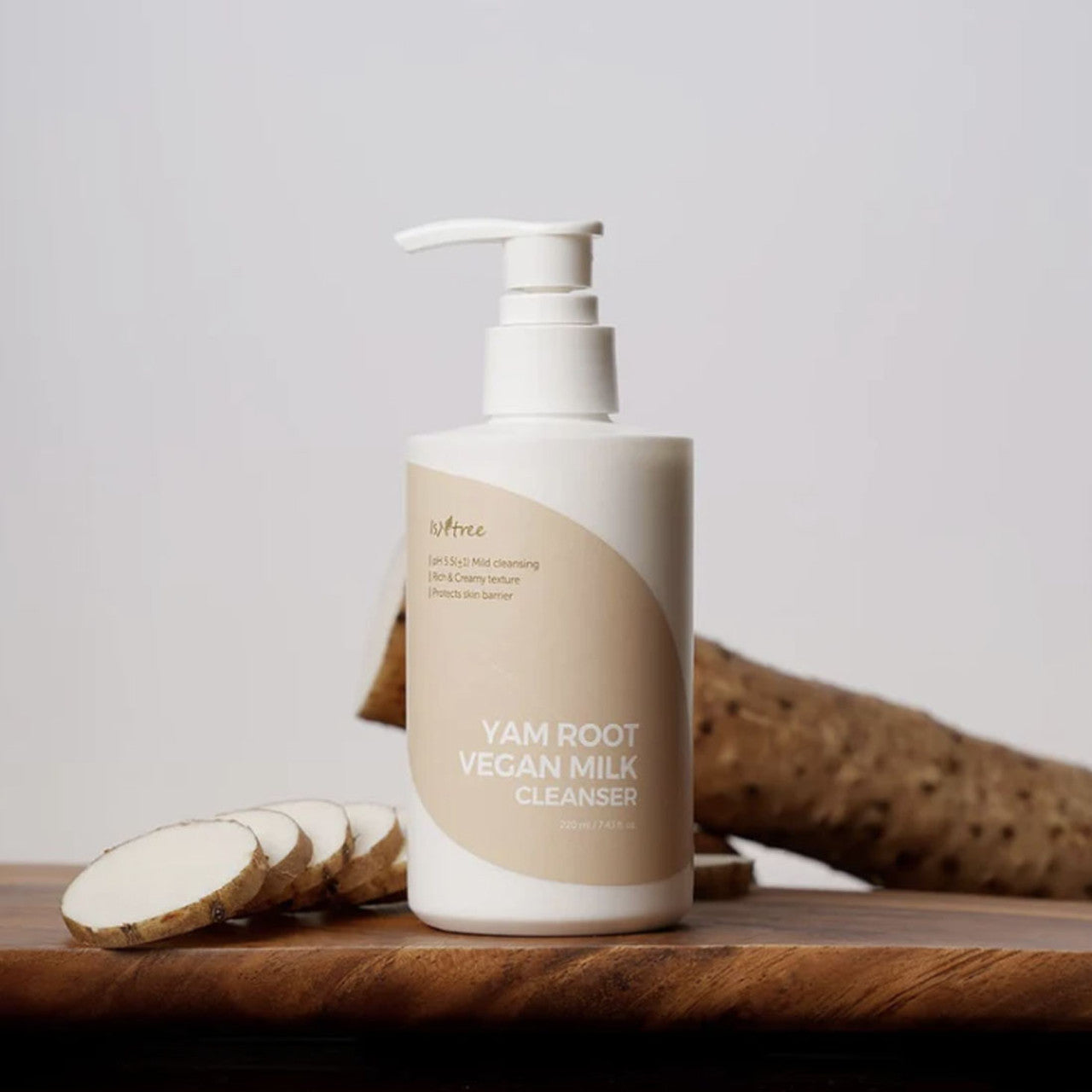 Hydrating Isntree Yam Root Cleanser for dry AC skin – Gentle moisture-retaining Korean face wash for a healthy skin barrier with fast delivery in Dubai and UAE.